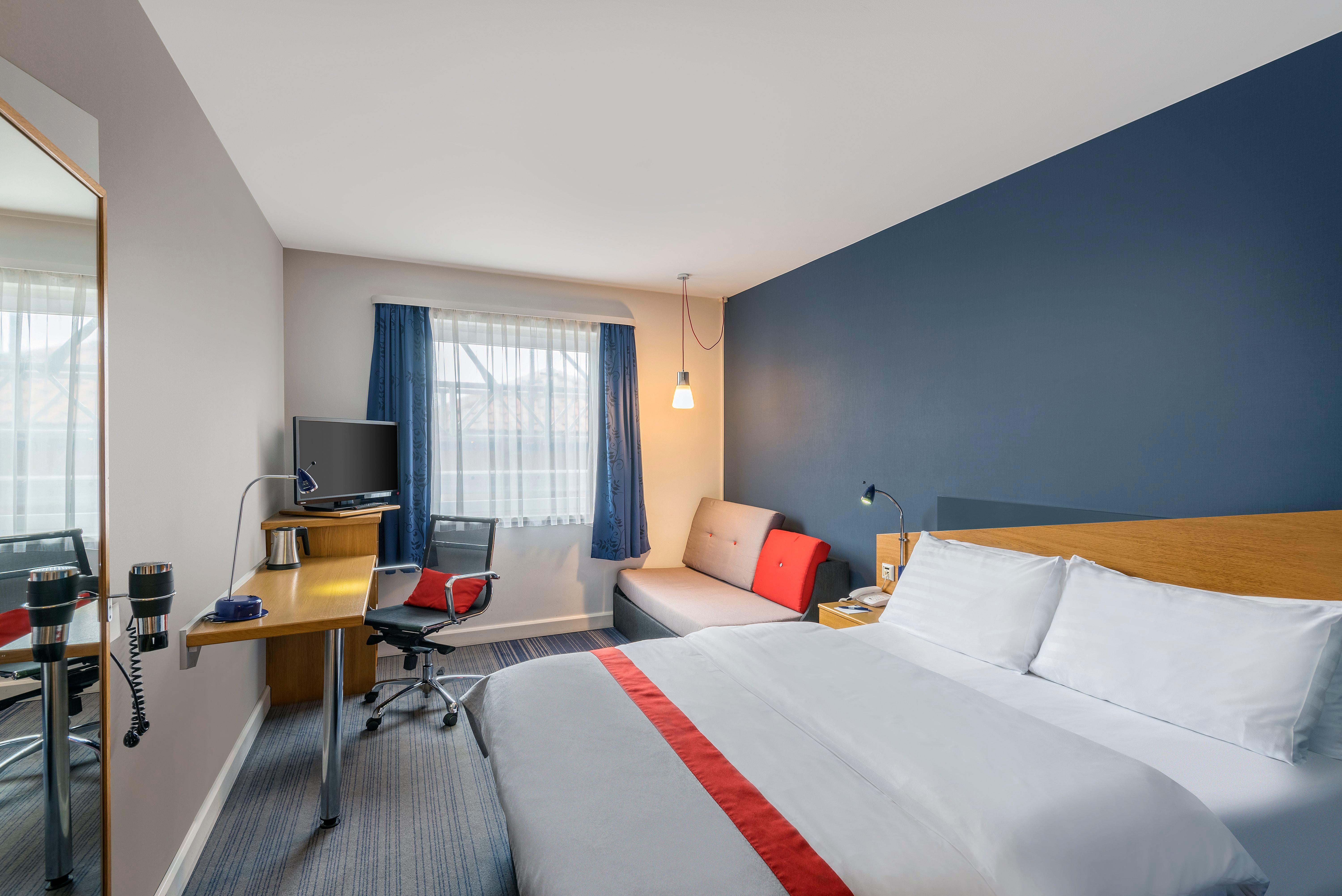 Holiday Inn Express Cologne Troisdorf By Ihg Εξωτερικό φωτογραφία