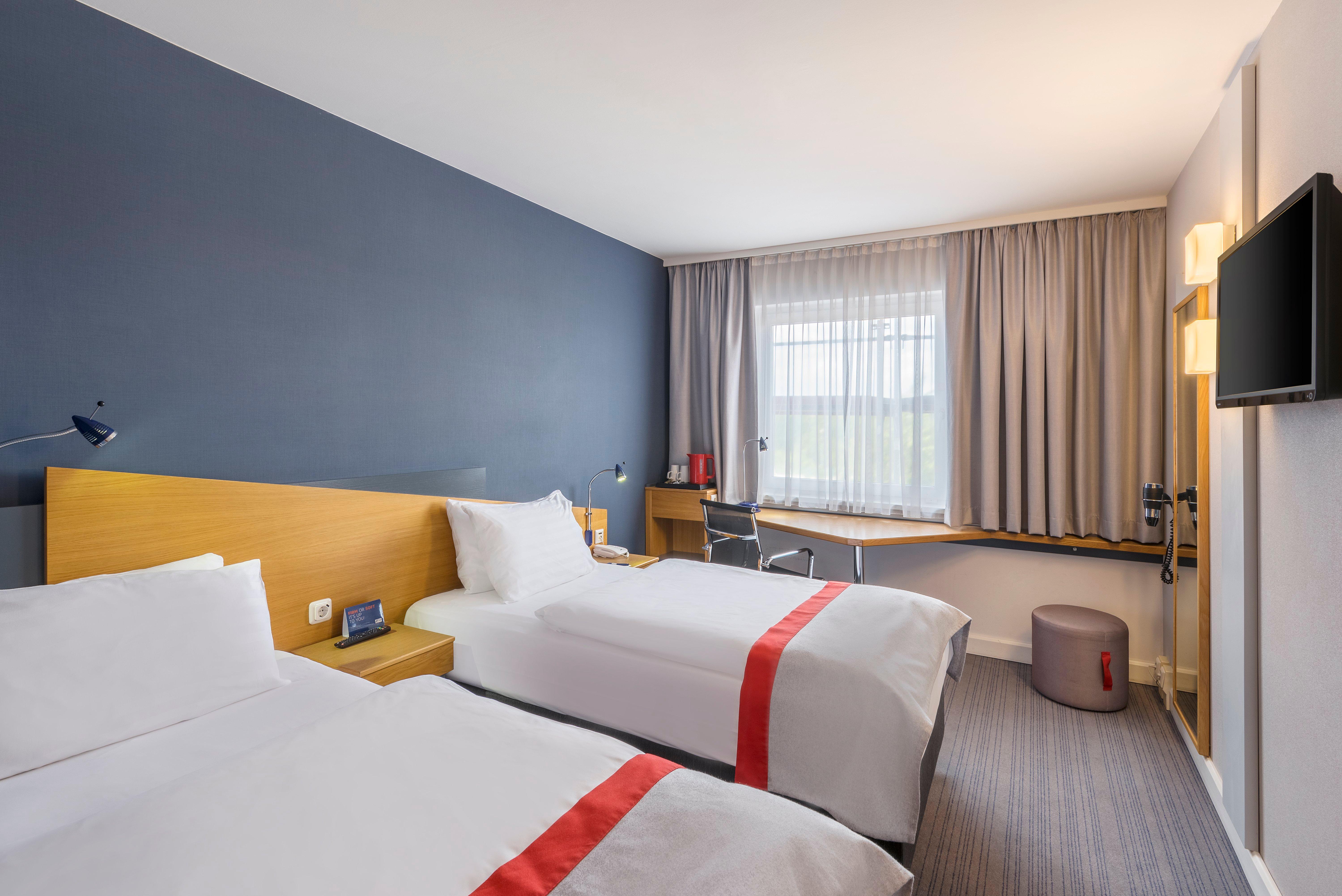 Holiday Inn Express Cologne Troisdorf By Ihg Εξωτερικό φωτογραφία