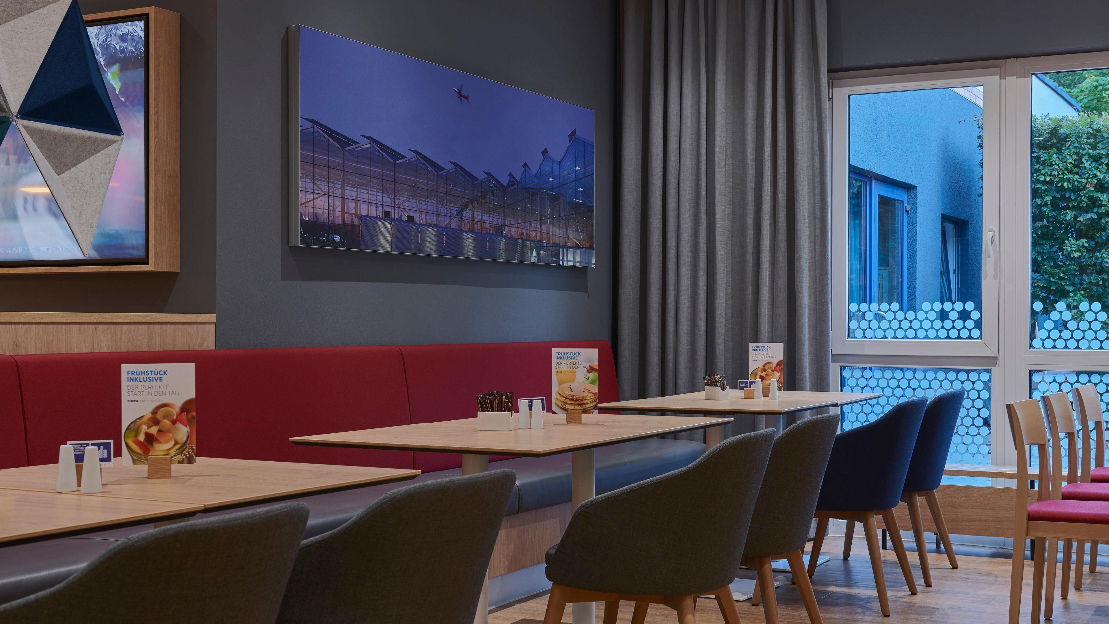 Holiday Inn Express Cologne Troisdorf By Ihg Εξωτερικό φωτογραφία