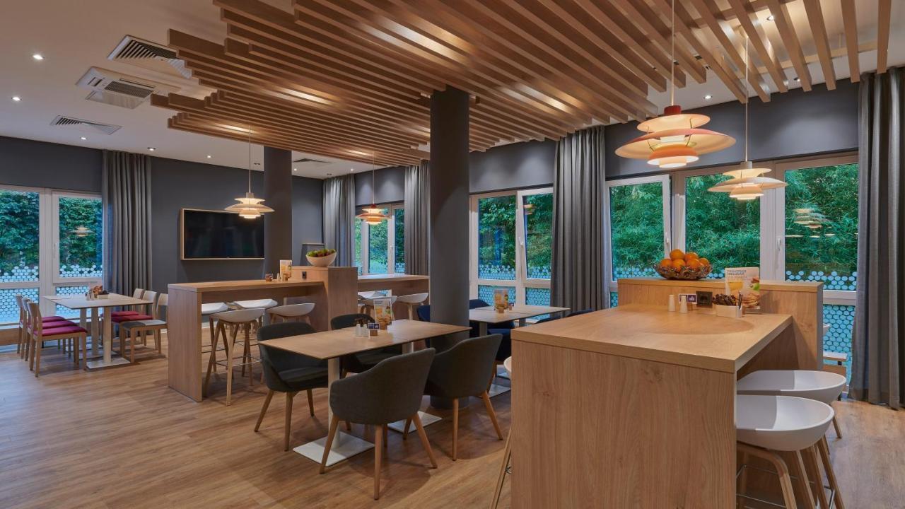 Holiday Inn Express Cologne Troisdorf By Ihg Εξωτερικό φωτογραφία
