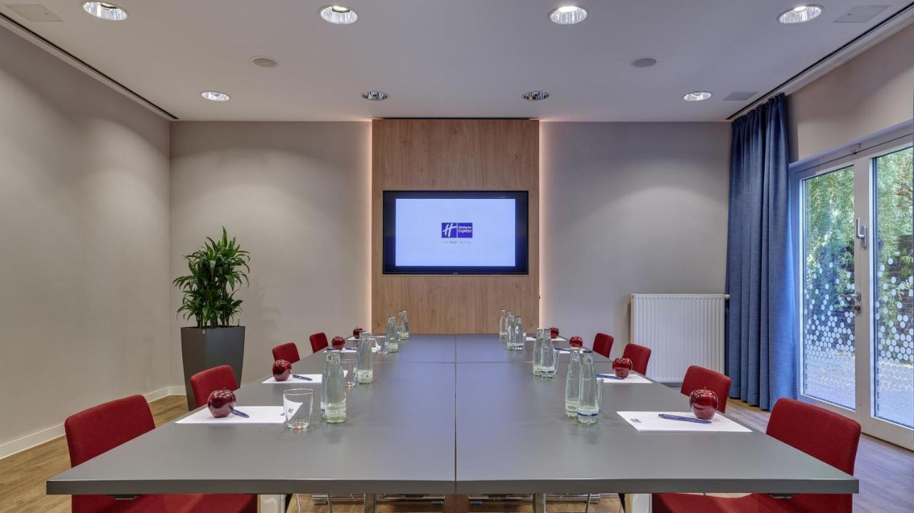 Holiday Inn Express Cologne Troisdorf By Ihg Εξωτερικό φωτογραφία