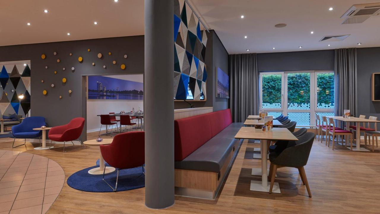Holiday Inn Express Cologne Troisdorf By Ihg Εξωτερικό φωτογραφία