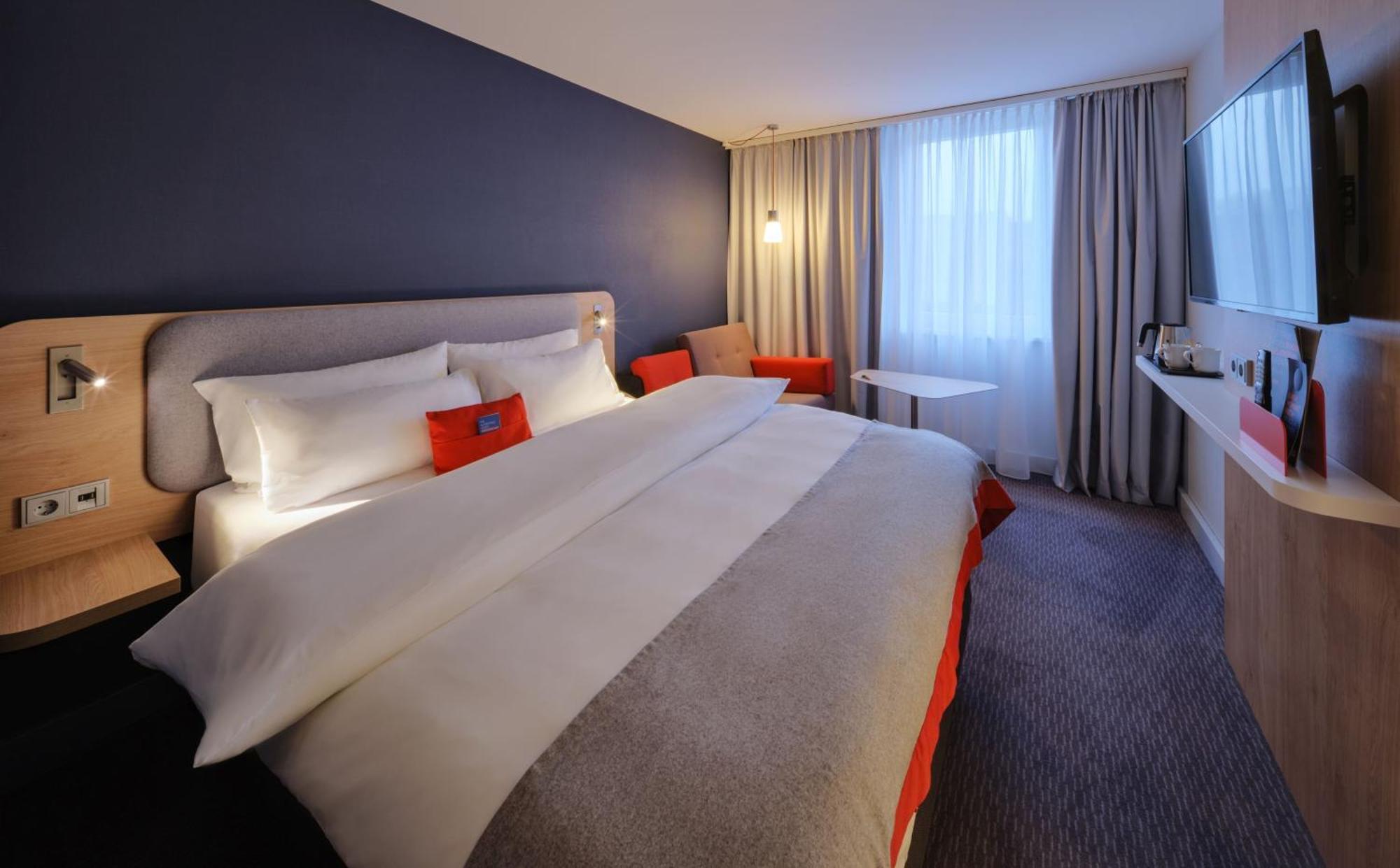 Holiday Inn Express Cologne Troisdorf By Ihg Εξωτερικό φωτογραφία