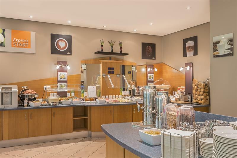 Holiday Inn Express Cologne Troisdorf By Ihg Εξωτερικό φωτογραφία