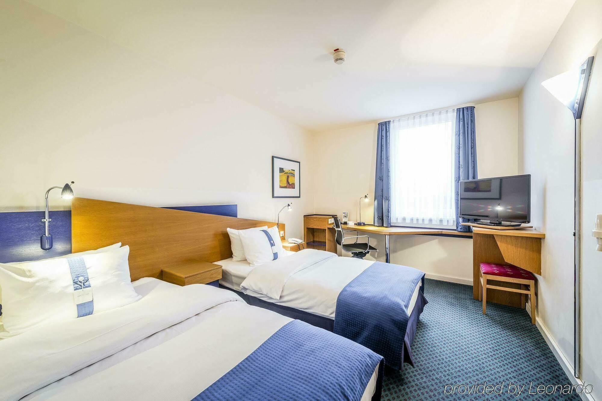 Holiday Inn Express Cologne Troisdorf By Ihg Εξωτερικό φωτογραφία