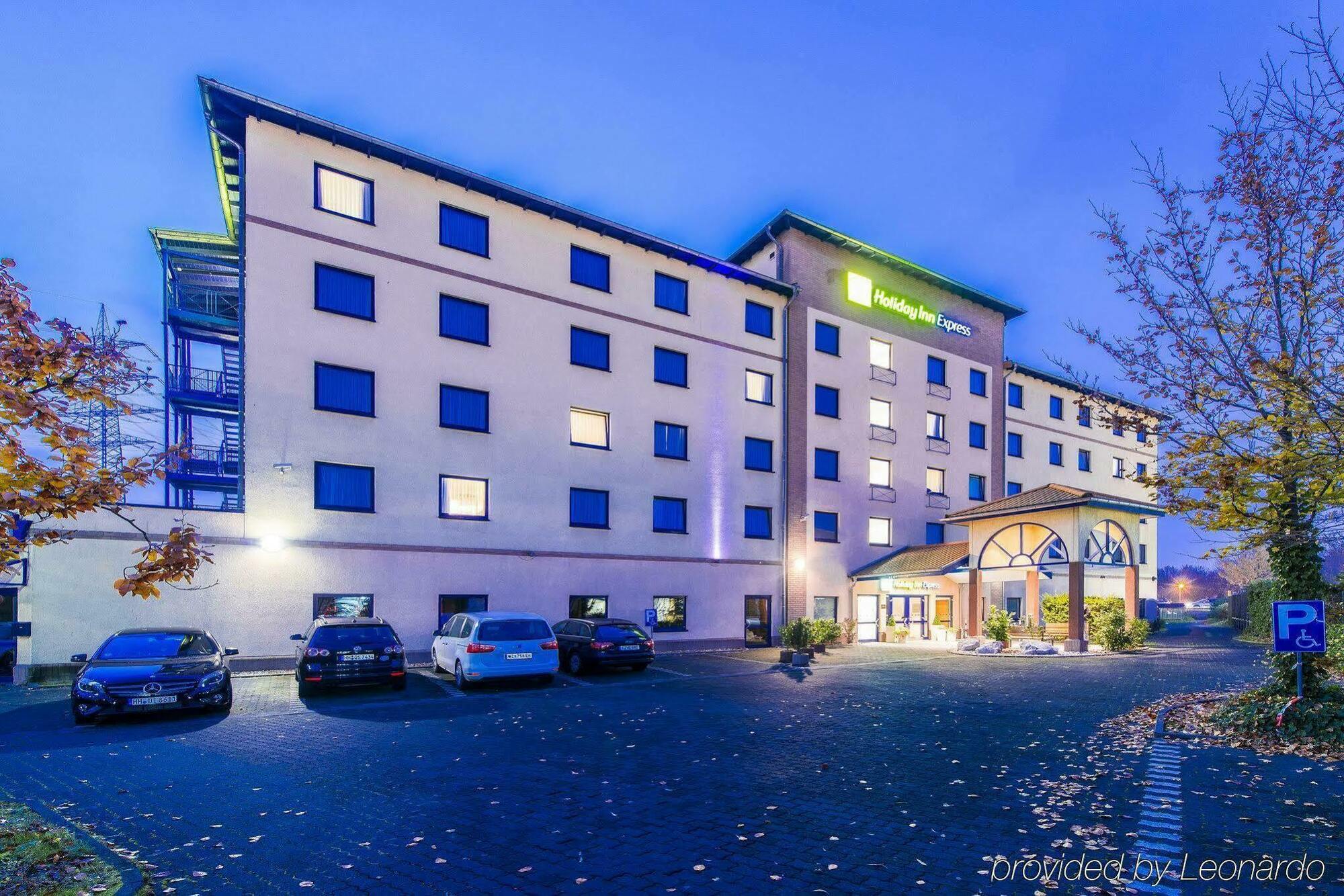 Holiday Inn Express Cologne Troisdorf By Ihg Εξωτερικό φωτογραφία