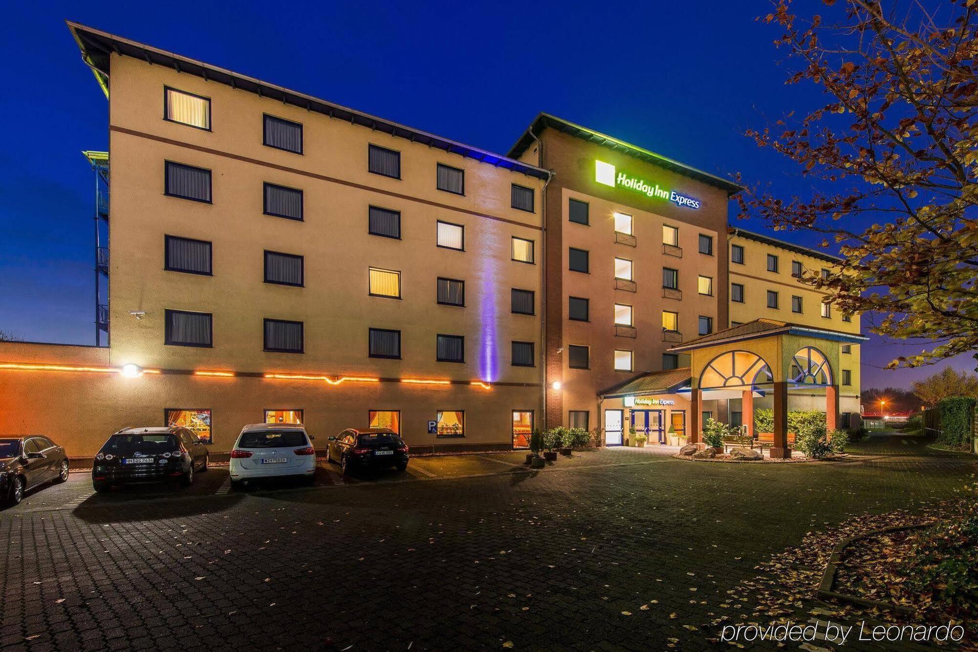 Holiday Inn Express Cologne Troisdorf By Ihg Εξωτερικό φωτογραφία